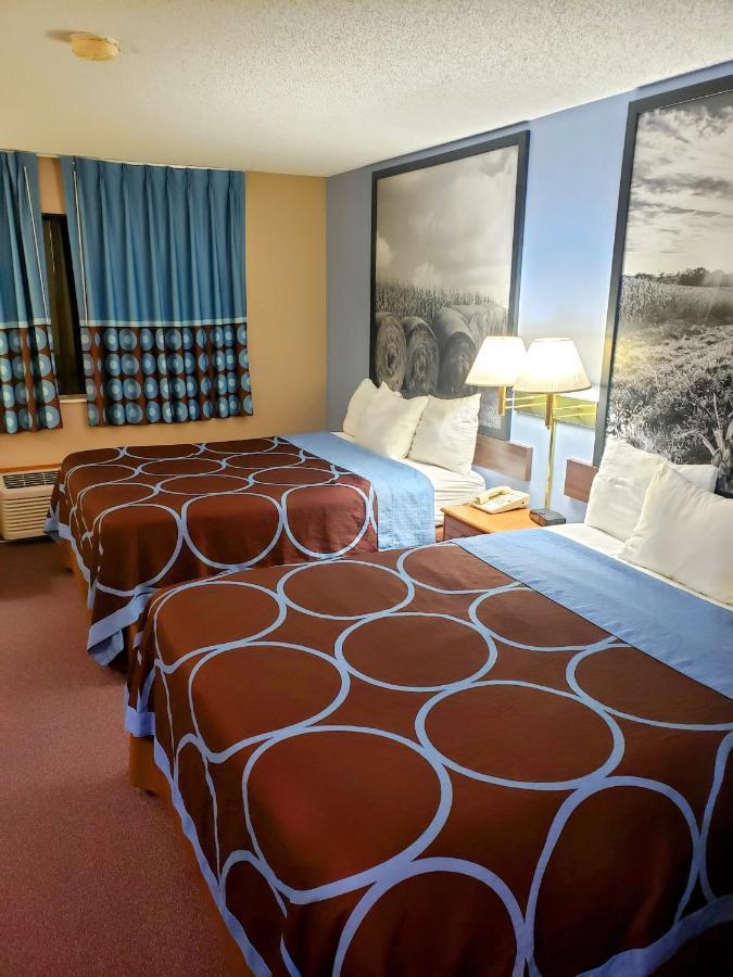 Super 8 By Wyndham Chariton Hotell Exteriör bild